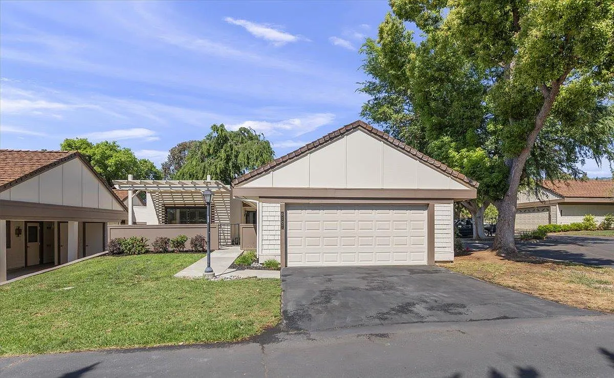 6107 Montgomery Ct photo 1