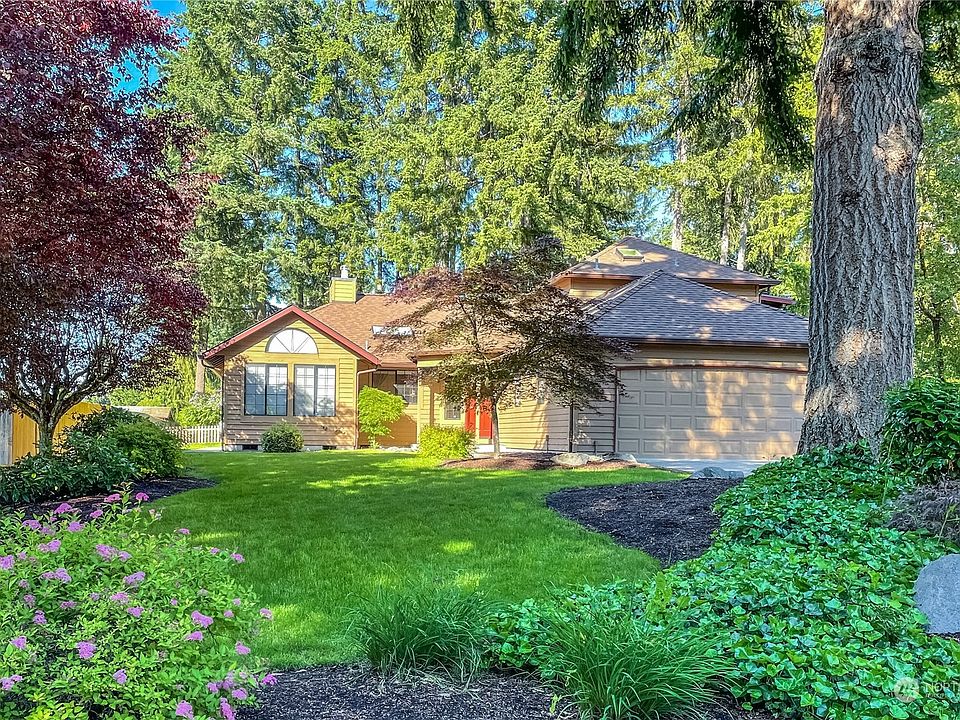 1st image of 4418 Autumn Gold Court SE