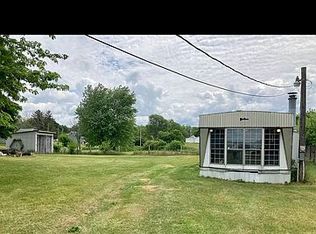 609 W Elm St, Neponset, IL 61345