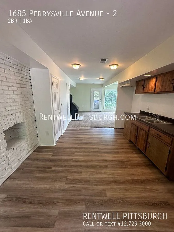 1685 Perrysville Ave APT 2 photo 1