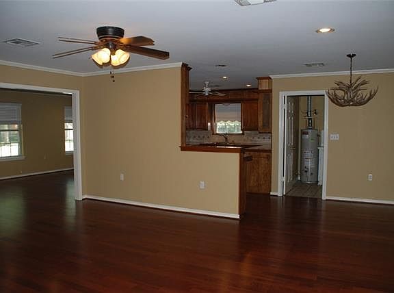 5th image of 1709 Bowie Cir