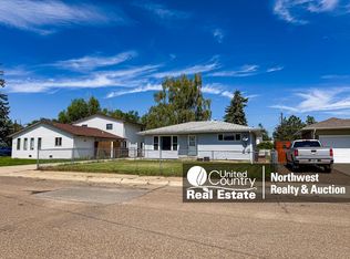 413 S 5th St E, Malta, MT 59538