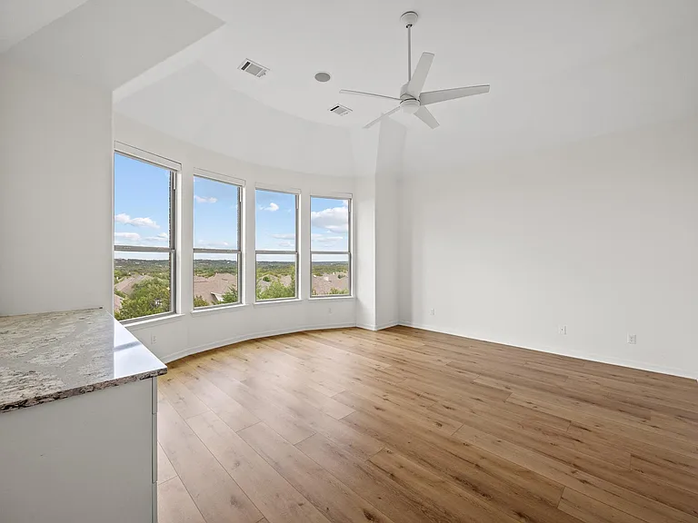 366 Mirafield Ln — Photo 23