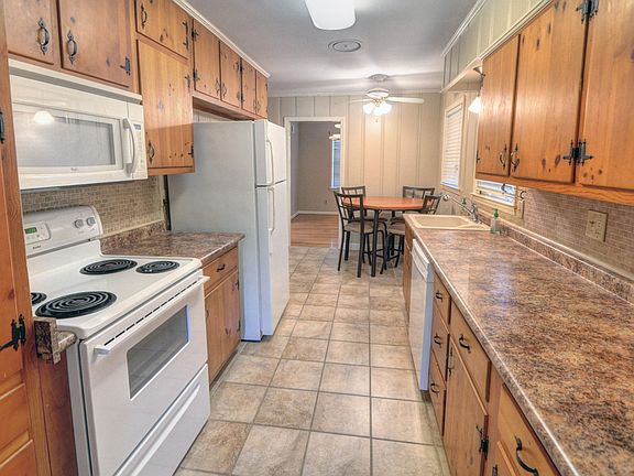 5th image of 1757 Myrna Ln