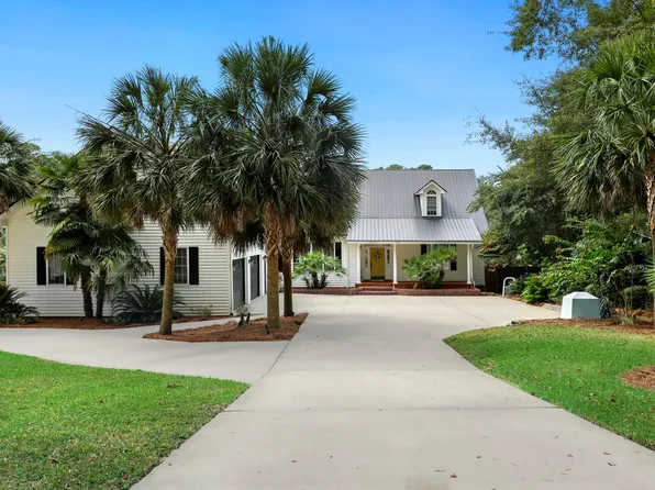 1150 Saint Julien Dr, Eutawville, SC 29048