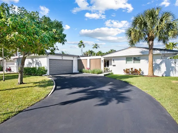 510 N Crescent Dr, Hollywood, FL 33021