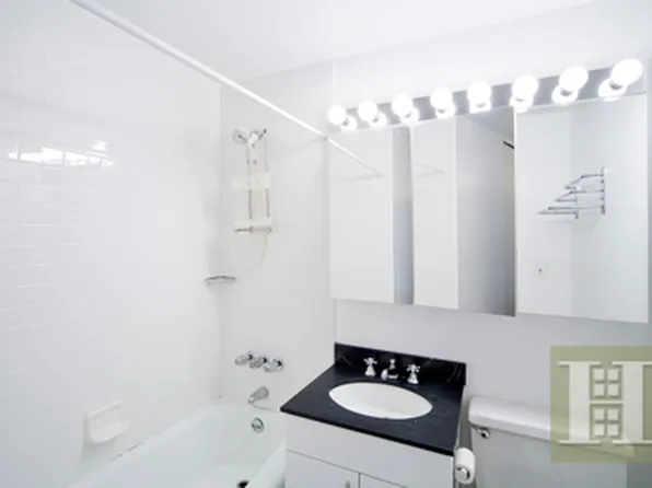 310 East 46th Street image 1 of 7