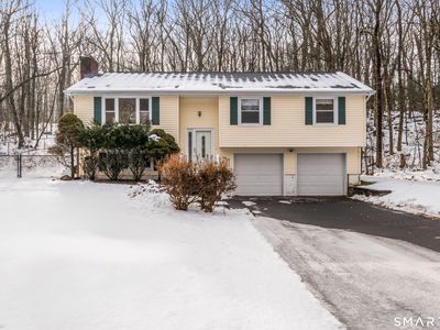 26 Appleblossom Lane, Newtown, CT, 06470