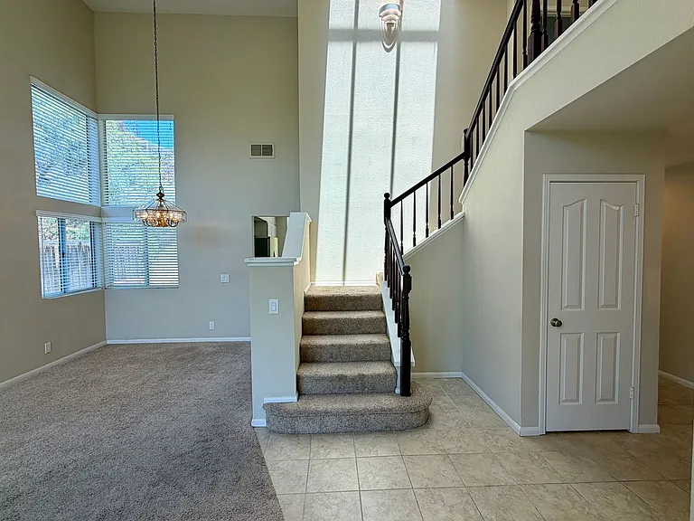 3366 Waterford Dr — Photo 5