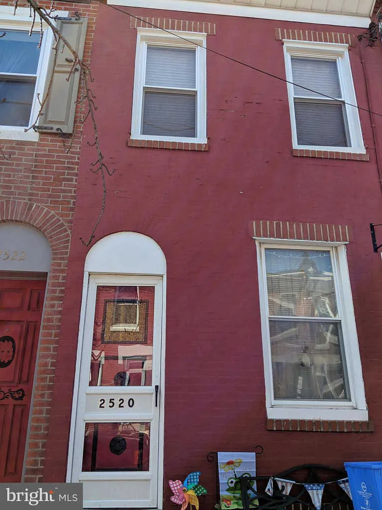 2520 E Boston St photo 1