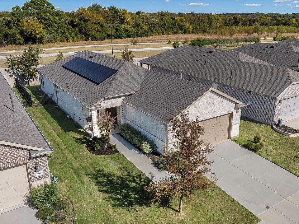 1st image of 813 Hidden Eddy Dr