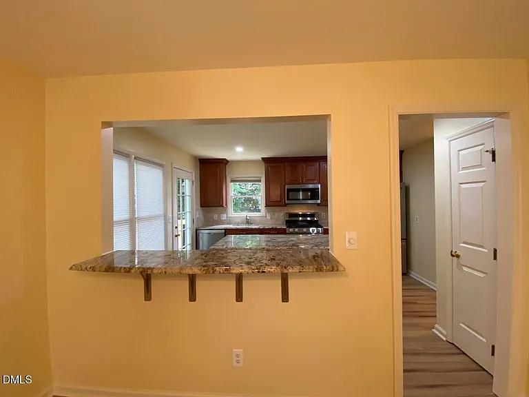 1704 Kingston Heath Way — Photo 6