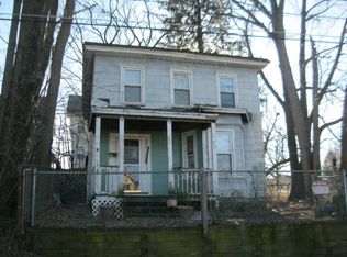 109 Bartlett St, Lowell, MA 01852