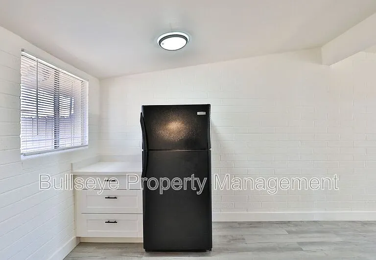 621 S California St #A — Photo 11