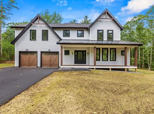 8 Salvato Lane, Kennebunk, ME 04043