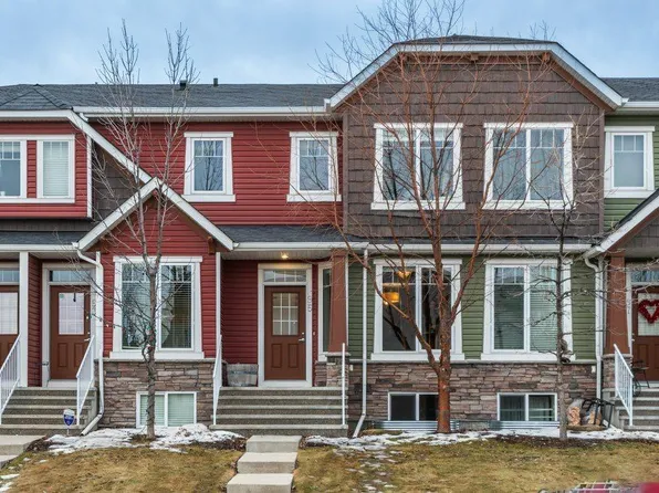 95 N Aspen Hills Dr SW, Calgary, AB T3H 0P8