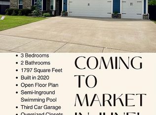 91 W Chikasaw Rd, Farmington, AR 72730
