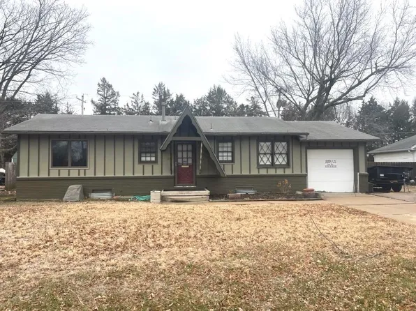 1027 Skyview Dr, El Dorado, KS 67042