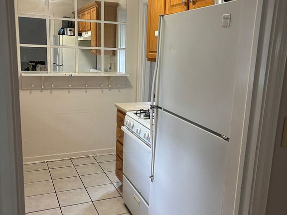 2nd image of 5633 Beard Ave S