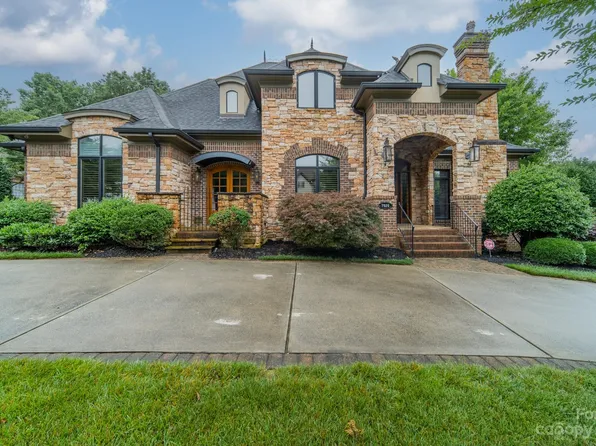 7520 Stonecroft Park Dr, Charlotte, NC 28226