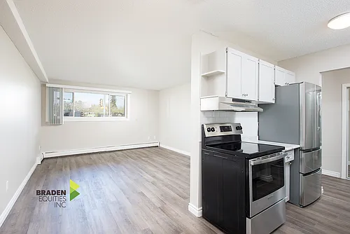 1602 Sherwood Dr Photo 1