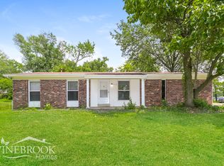 6612 Champana Dr, Florissant, MO 63033