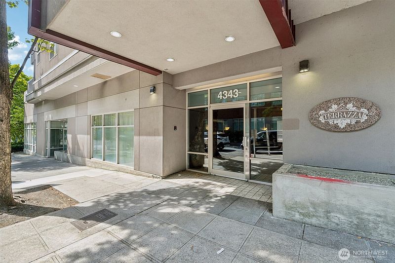 2nd image of 4343 Roosevelt Way NE #608