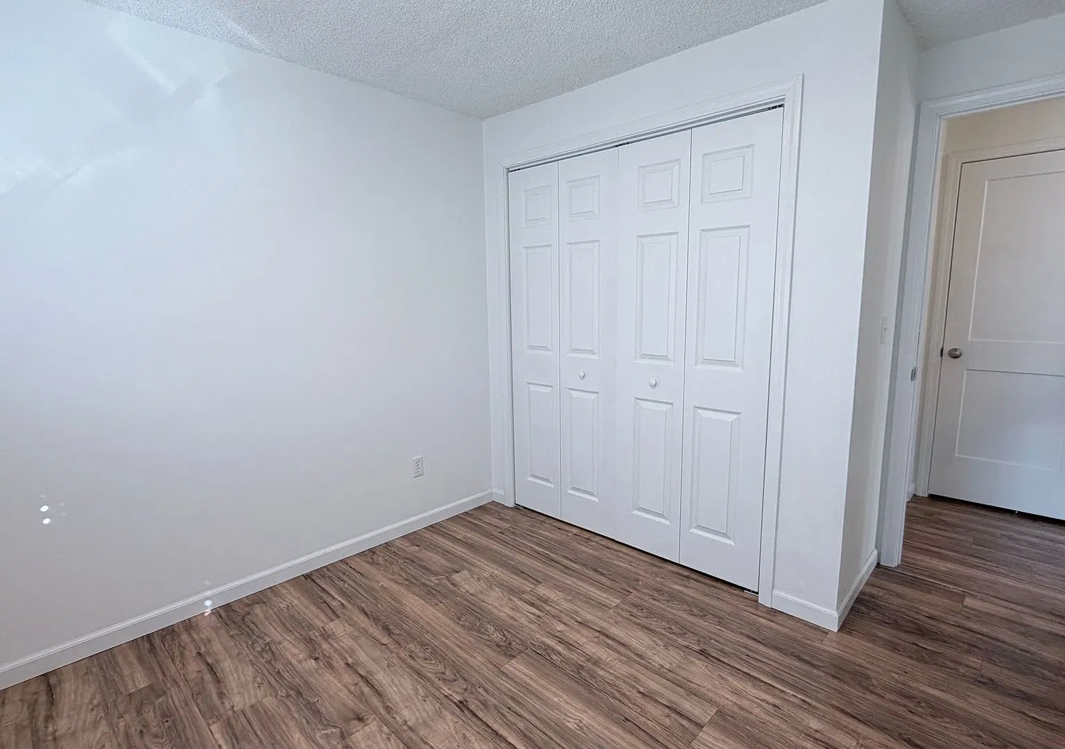 2 bed 1 bath available now in the up & coming Perry District — Photo 4