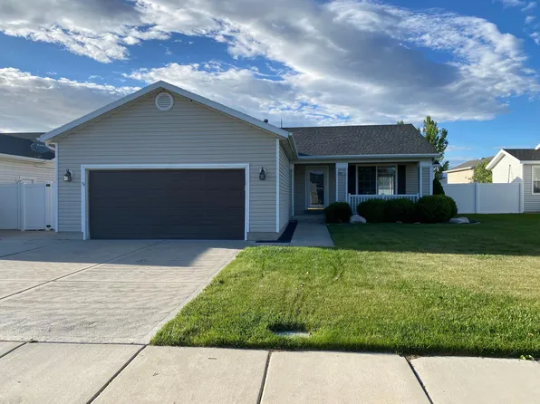 4076 W 5050 S, Roy, UT 84067