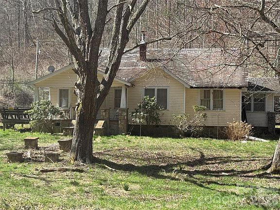 4th image of 11288 Big Laurel Rd