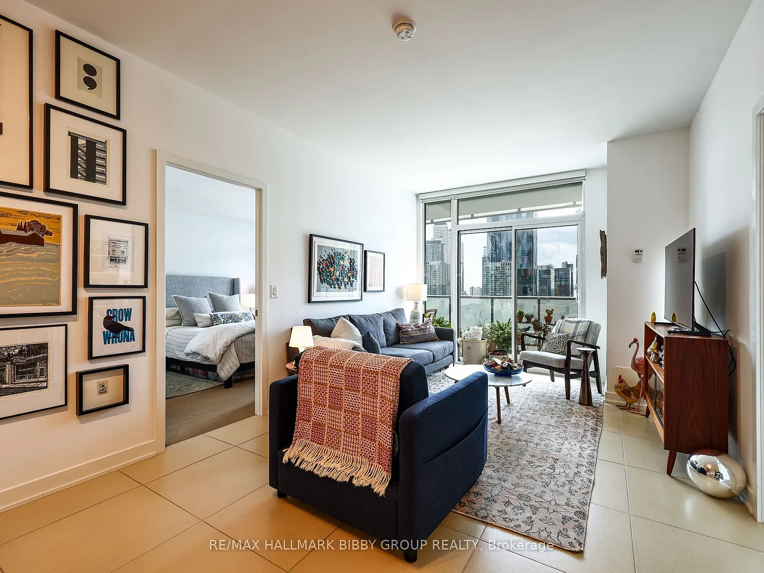 3 bed, $3,995 — Photo 3