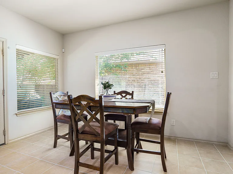 11004 Hawks Landing Rd — Photo 9