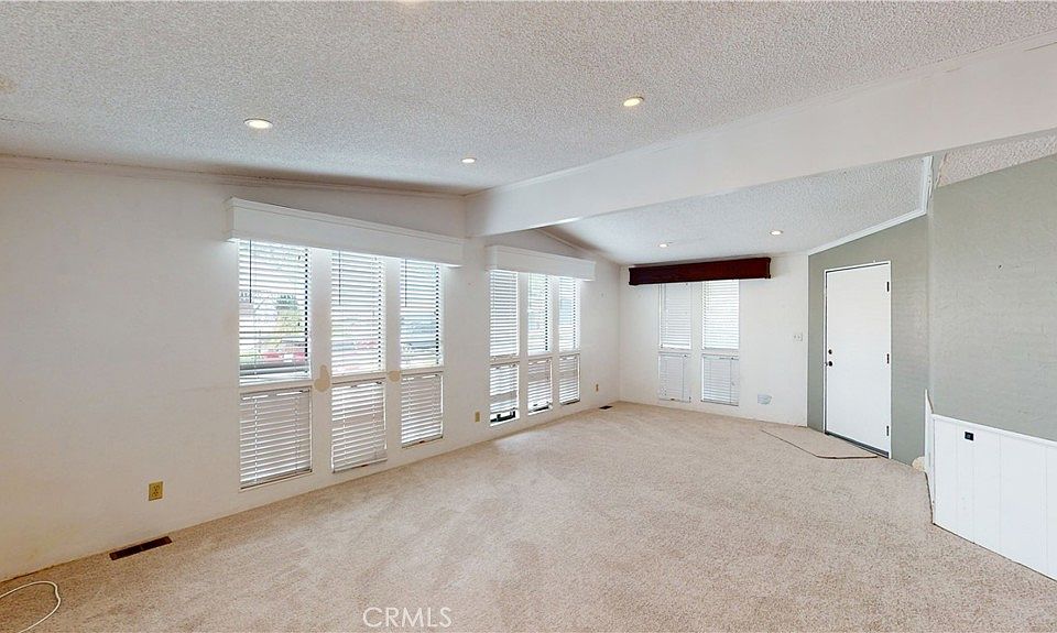 16444 Bolsa Chica St Huntington Beach, CA, 92649 Apartments for Rent