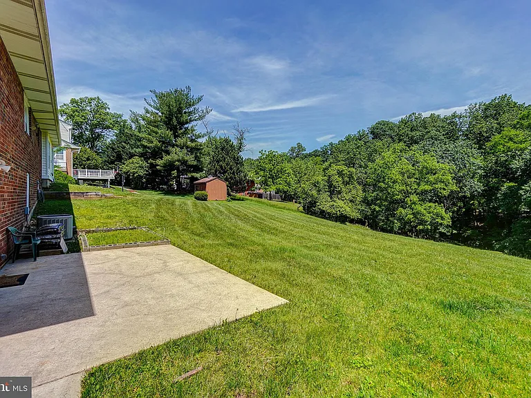 2708 Shanandale Dr — Photo 45