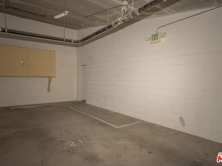 626 E Orange Grove Ave #105 — Photo 28