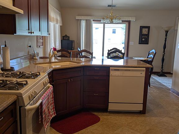 4th image of 6298 Grosbeak Ct