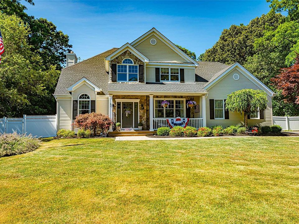 1st image of 62 Elderwood Drive