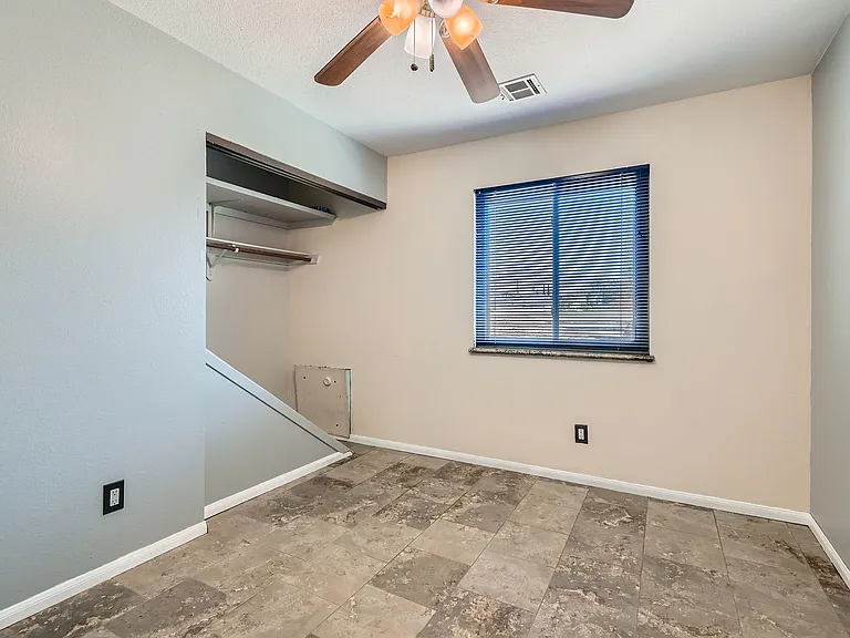 733 Strawberry Pl — Photo 20