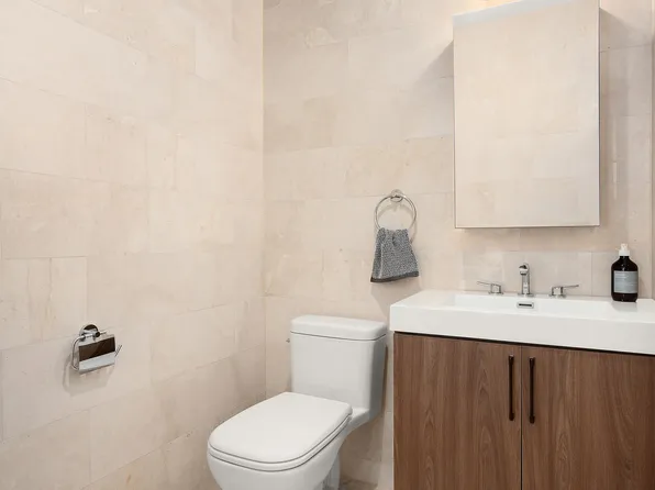 216 20th Street image 15 of 18