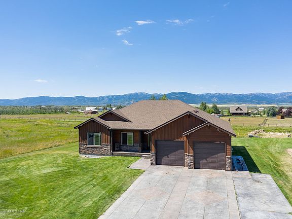 2nd image of 2128 Iron Wood Dr