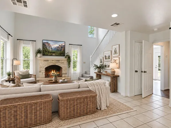 104 Crazy Cross Rd, Wimberley, TX 78676