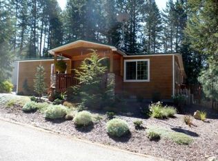 4565 Wanakiwin Dr, Loon Lake, WA 99148