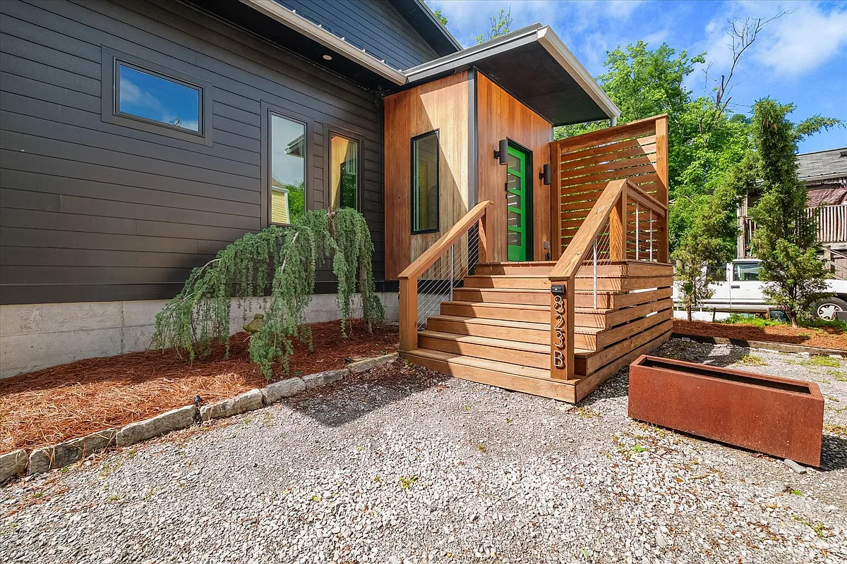 Building Photo - 823B Horner Ave