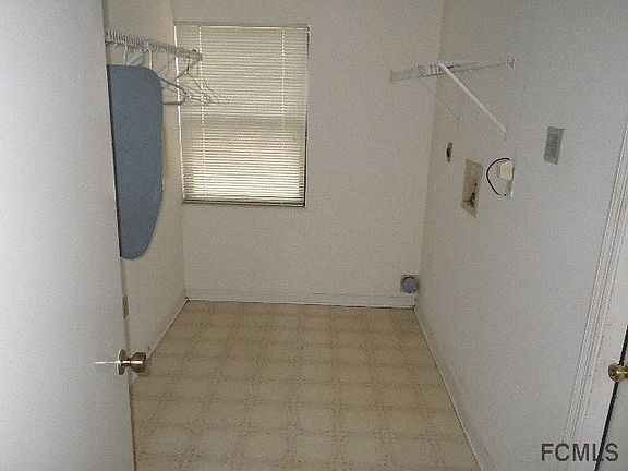 5th image of 17 Woodfair Ln