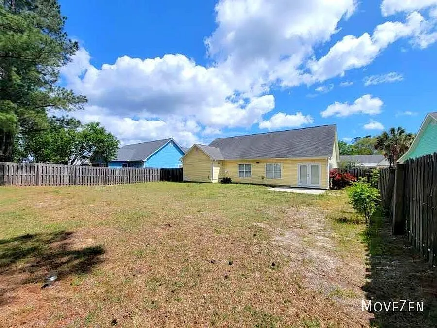 Building Photo - 138 S Palm Dr