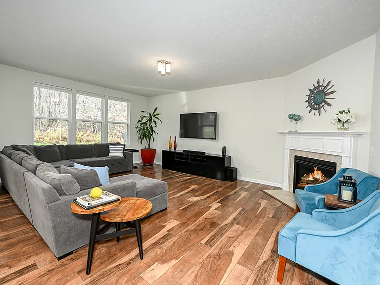 4816 Lake View Dr — Photo 14