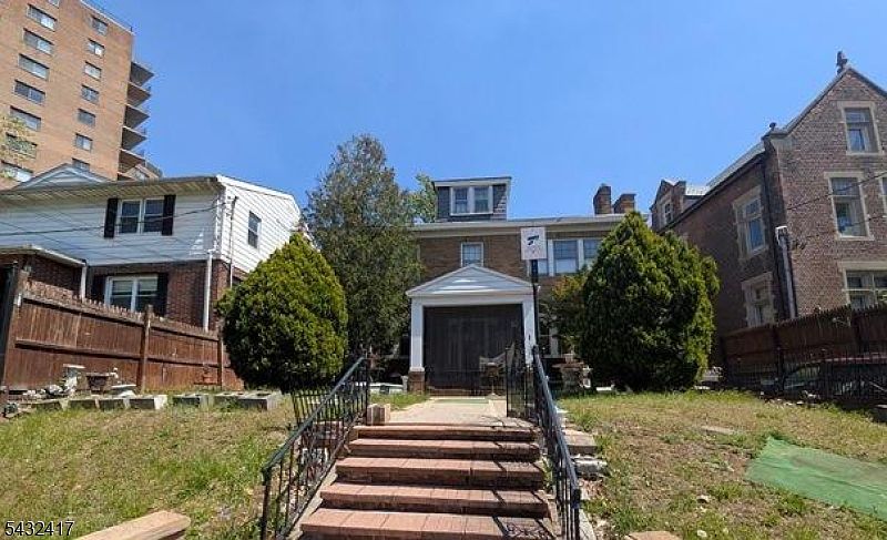 1st image of 535 Mount Prospect Ave