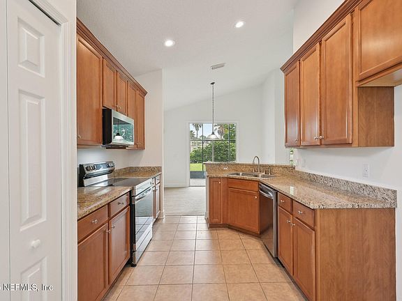 5th image of 1201 COGHILL Circle