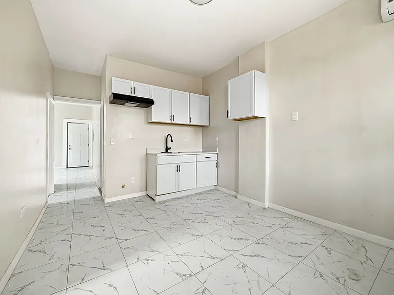 1621 S Lawndale Ave #2-1 — Photo 5