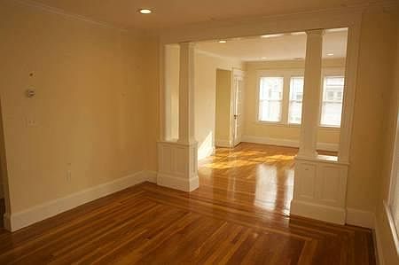 2nd image of 76 Wellsmere Rd
